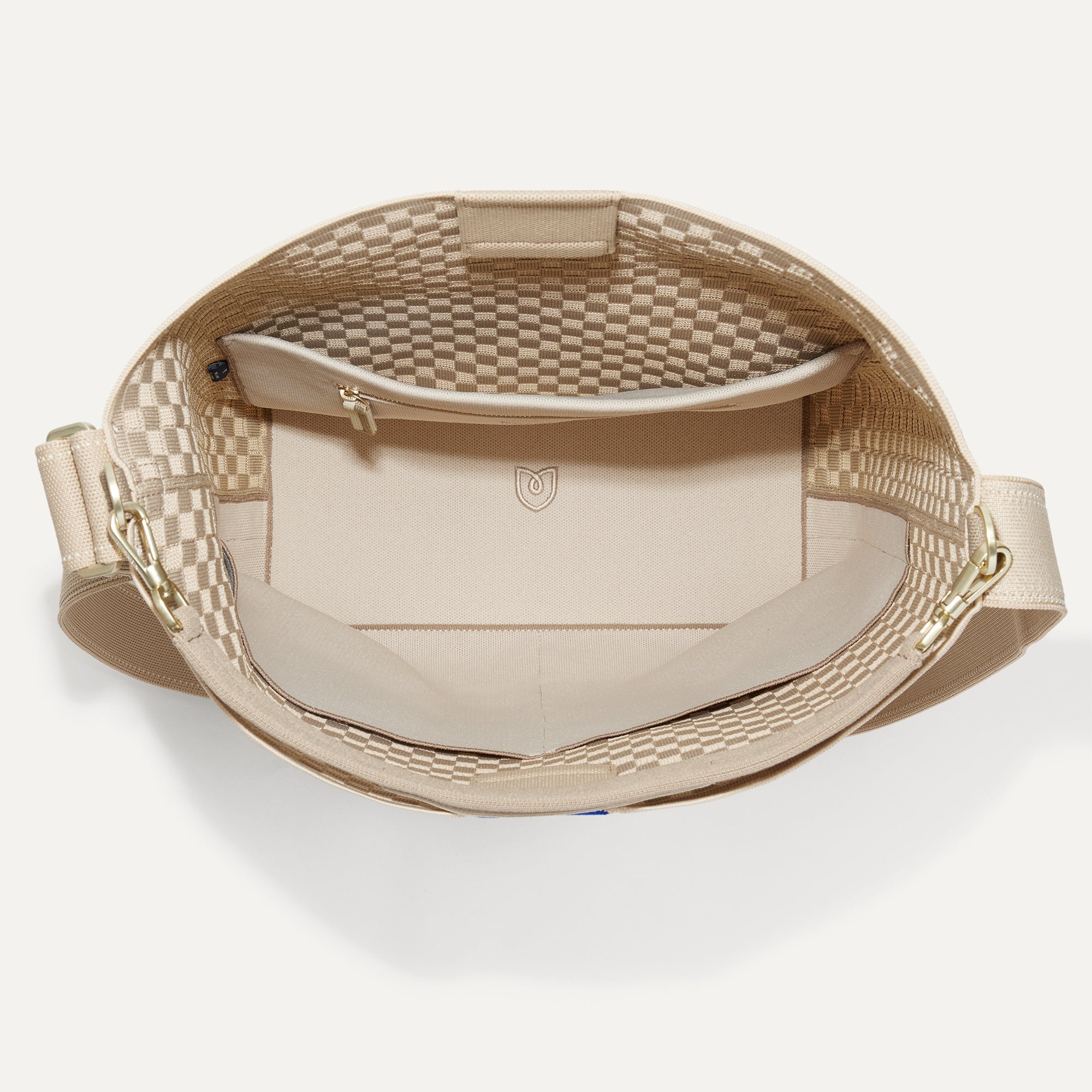 039_BucketBag_KnotBrown_Overhead.jpg