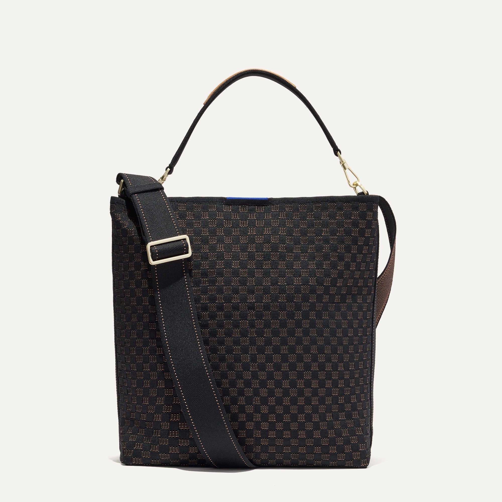 039_BucketBag_NightSong_Front_0026_28c6bbeb-8604-4edd-9589-924de9cd1d1b.jpg