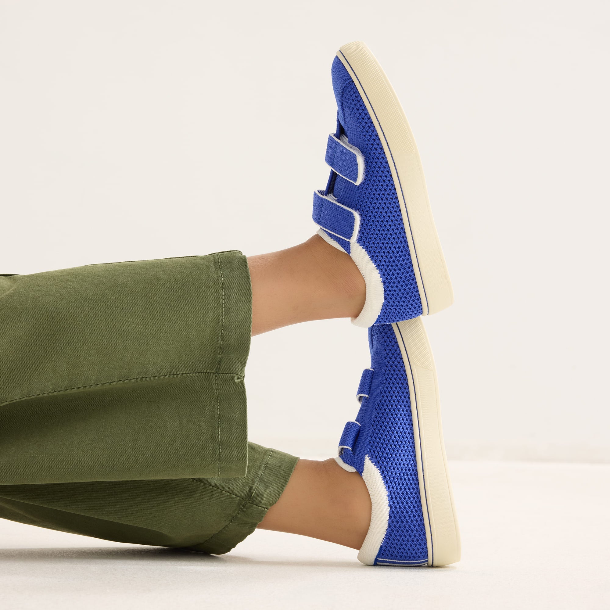 068_Kids_Strap_Sneaker_Buoy_Open-Knit_On_Figure_0965_pdp.jpg