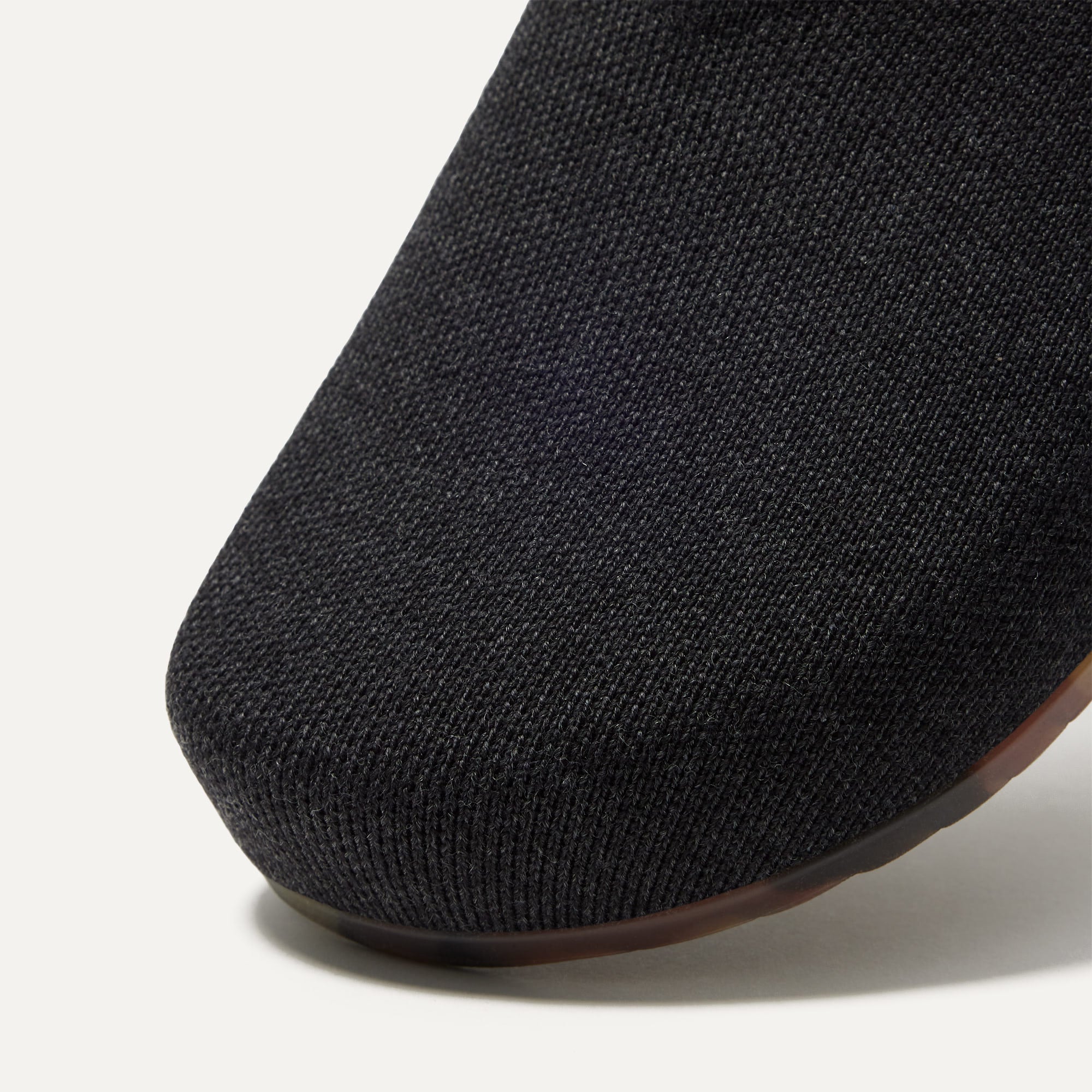 150_CasualClog_SoftBlack_ToeDetail.jpg