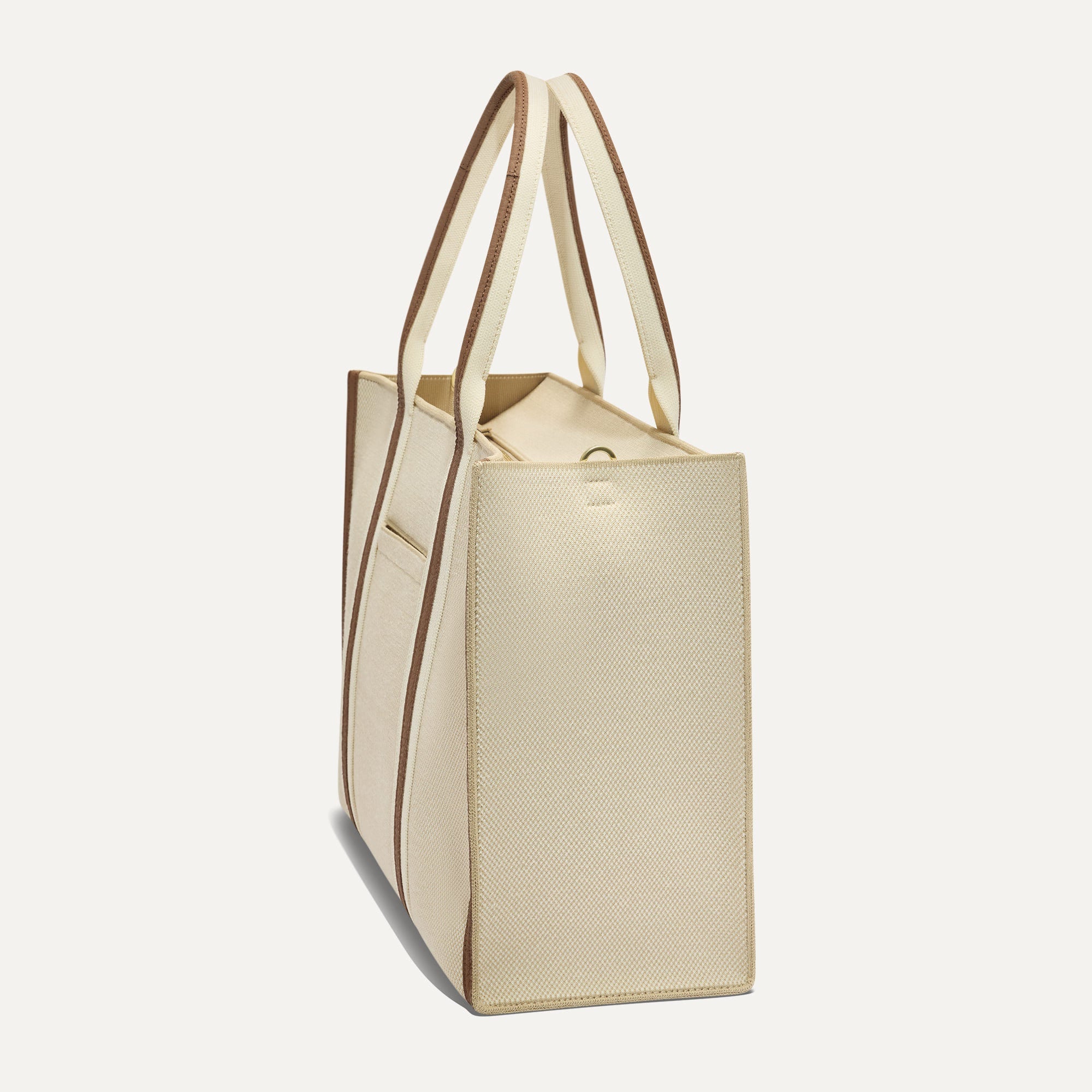 162_Classic_Tote_Buttercream_45_Degree_5590_1.jpg