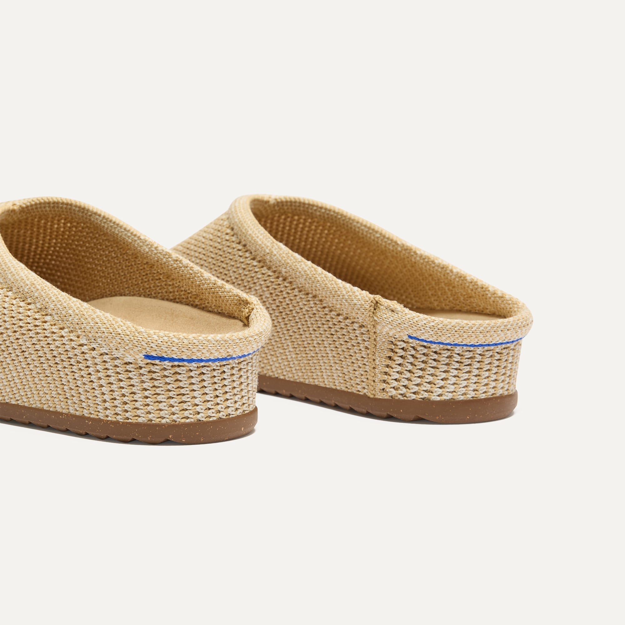 199_CasualClog_PelicanRa_a-Knit_Heel_5408.jpg