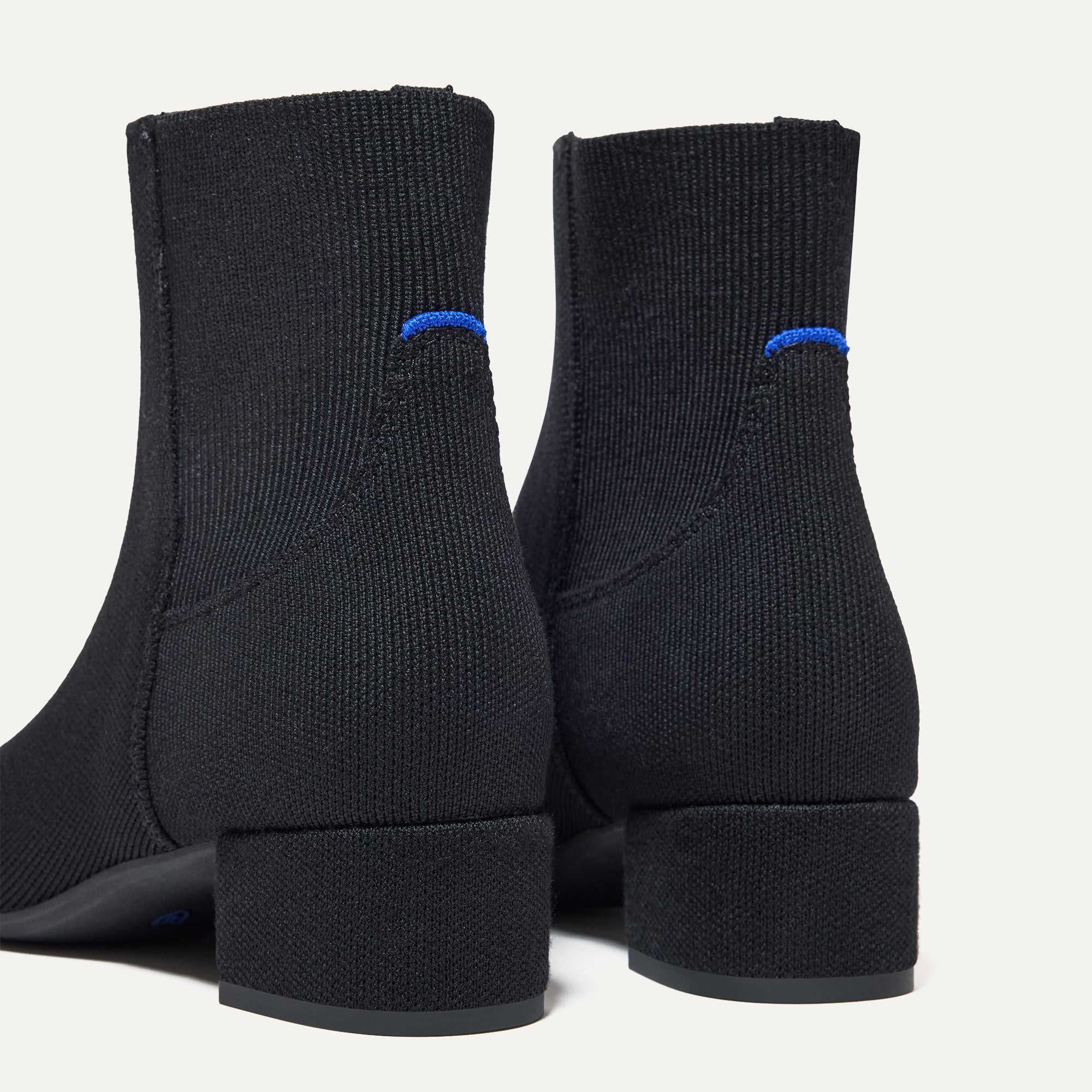 205_ClassicBoot_Black_HeelDetail_0766_c181ab2e-fe6b-4516-813a-89d72183d128.jpg