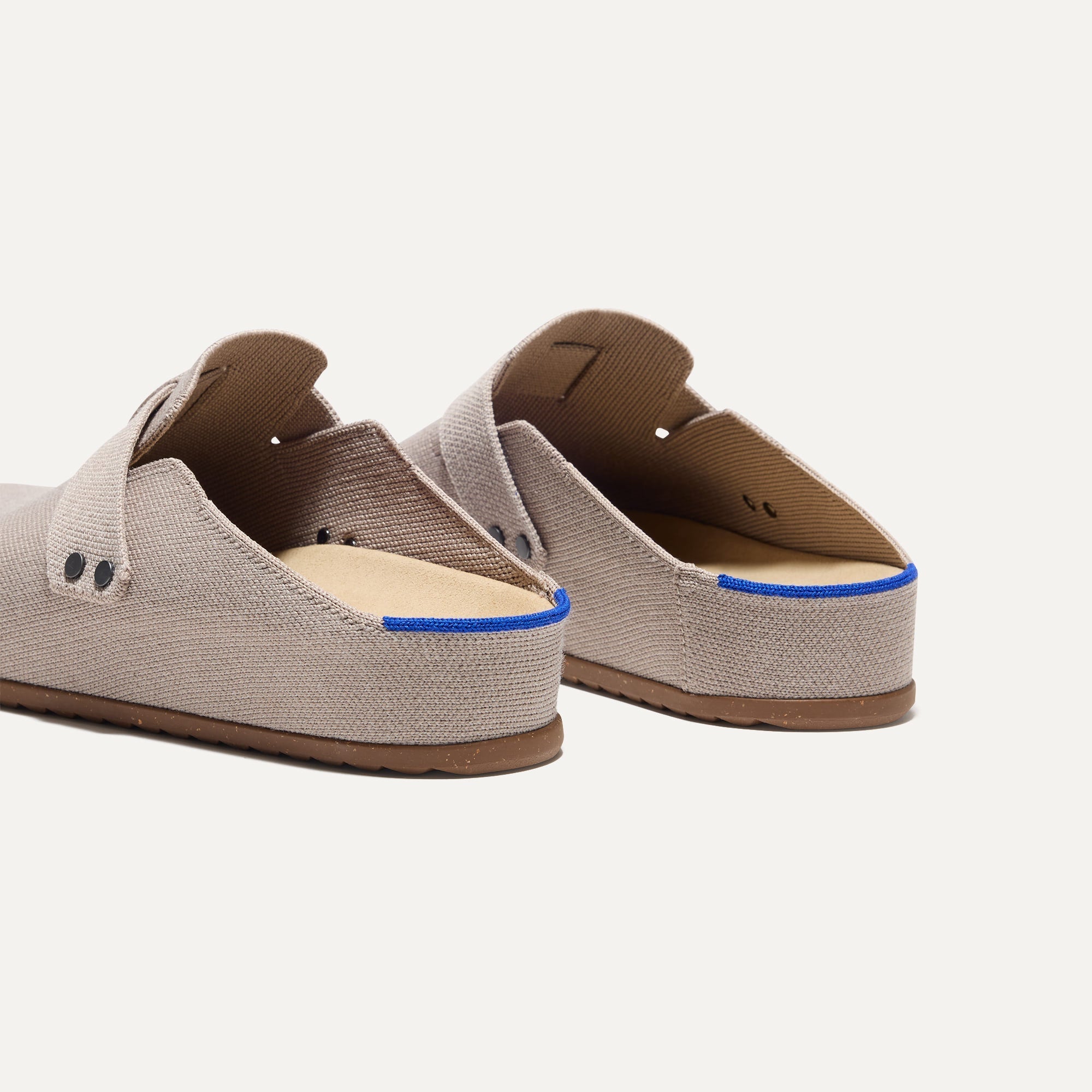 247_Men_sClog_Dove_Heel_4598.jpg
