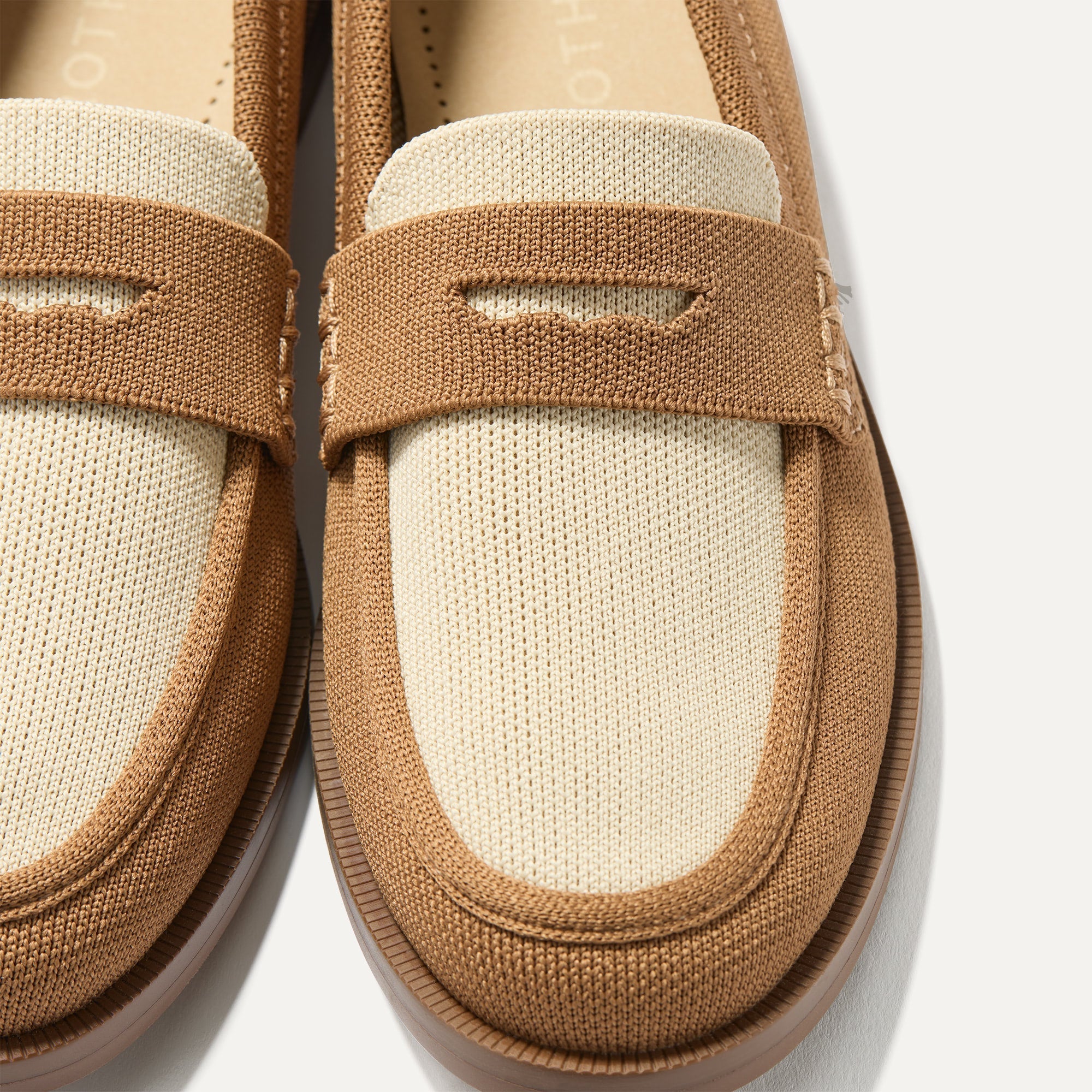 359_PennyLoafer_Cortado_Toedetail_Macro_0998.jpg
