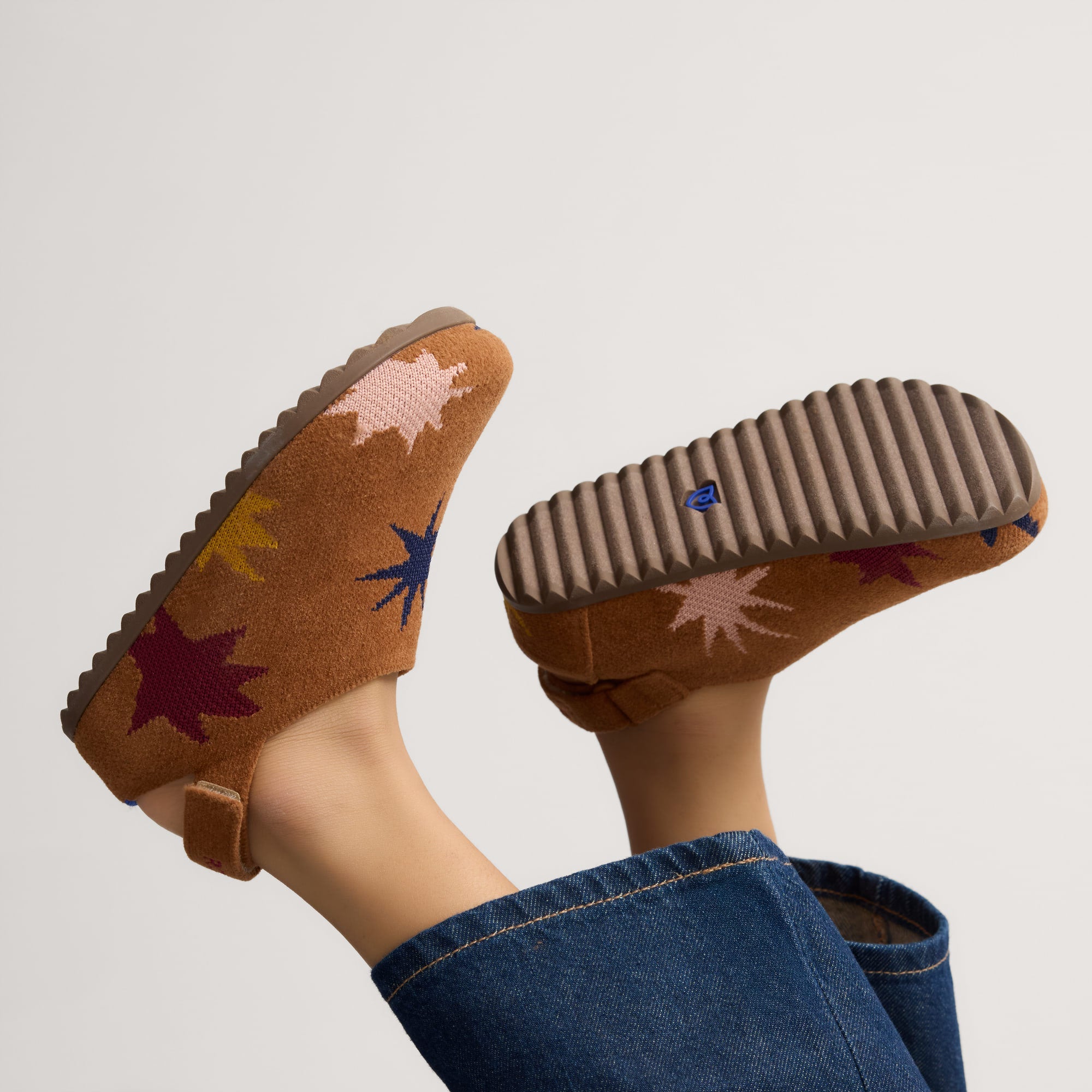 395_TheKidsReVelvetClogDouble_ButterscotchBurst_On-Figure_0421_pdp.jpg