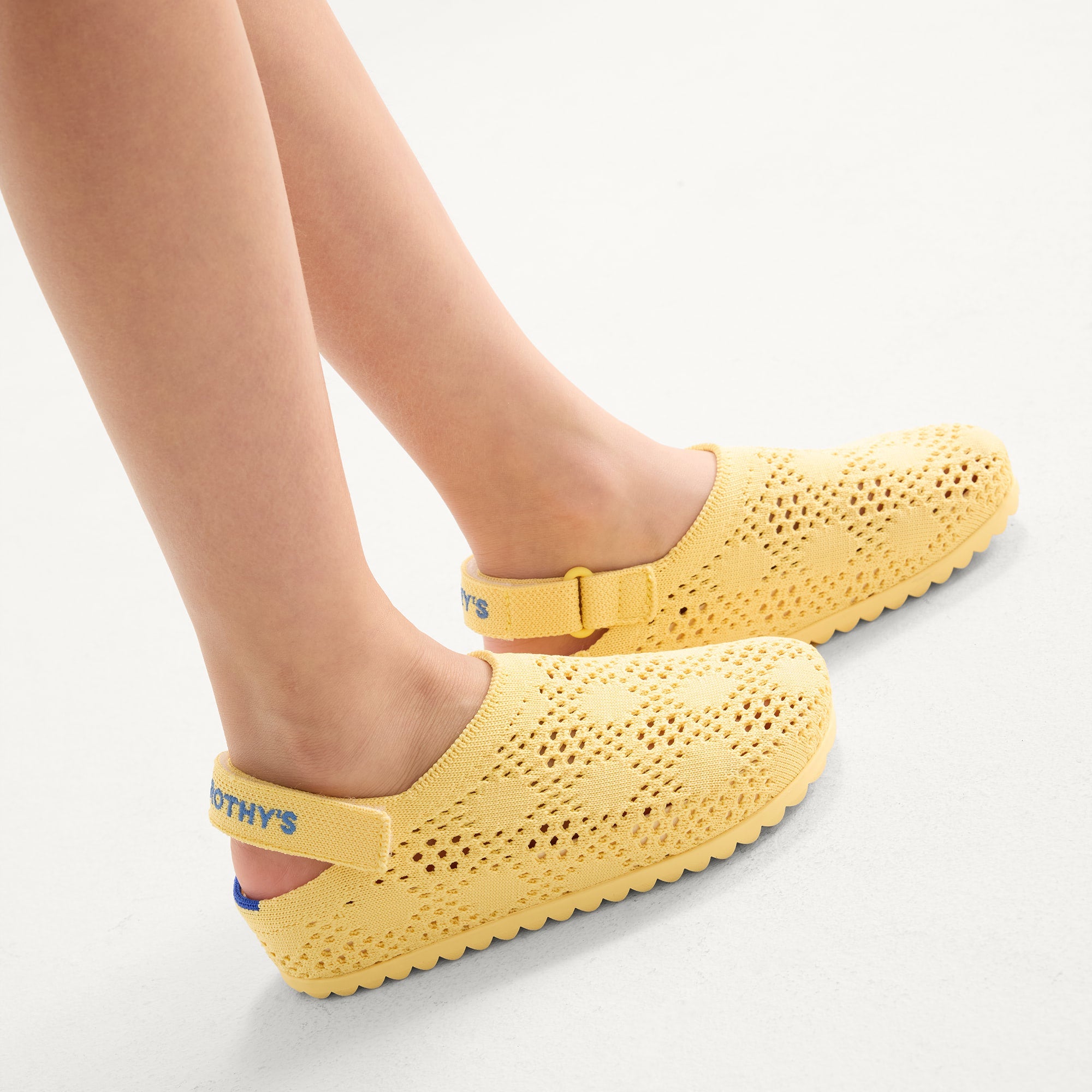 443_Kids_Crochet_Clogs_Sunny_Crochet_On_Figure_0326_pdp.jpg