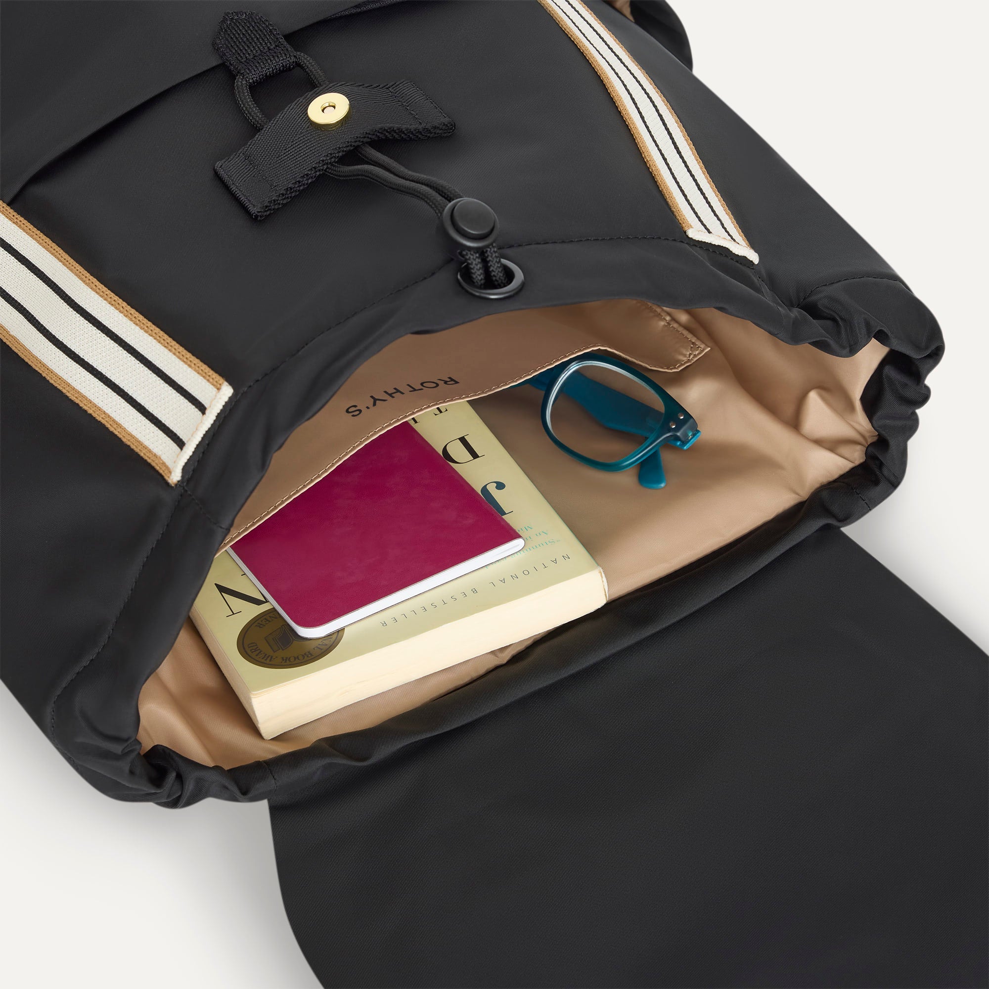 455_TravelCinchBackpack_Ink_Interior_4556.jpg