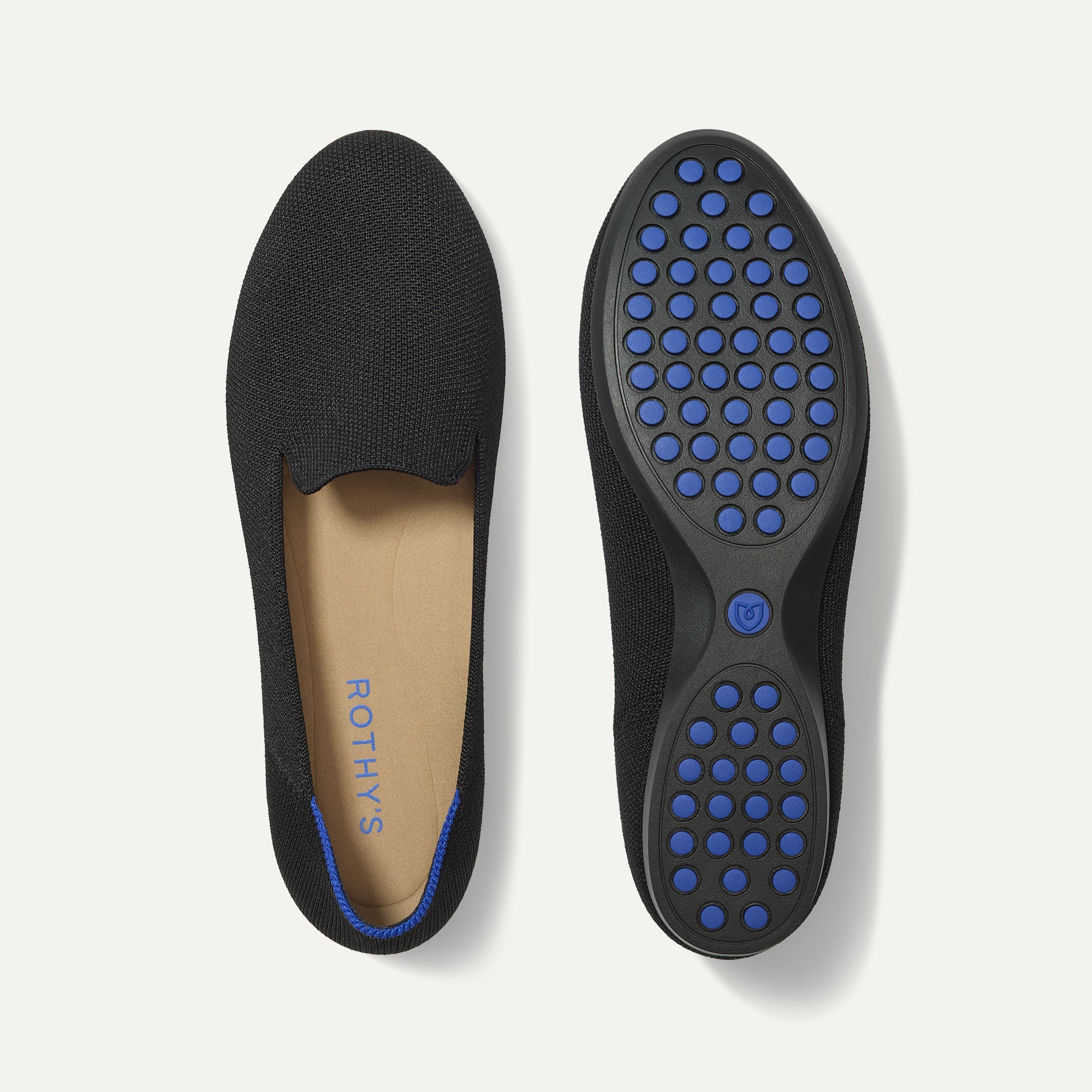 479_DailyLoafer_Black_PrimaryOverhead_5645_7d5d4050-f6d6-43a0-962b-ae3908652cae.jpg