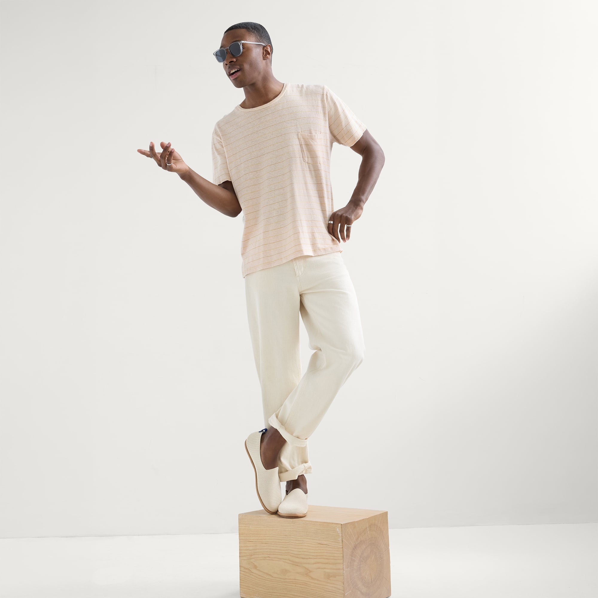 487_Men_sCruiserLoafer_Pebble_OnFigure_v0545_pdp.jpg