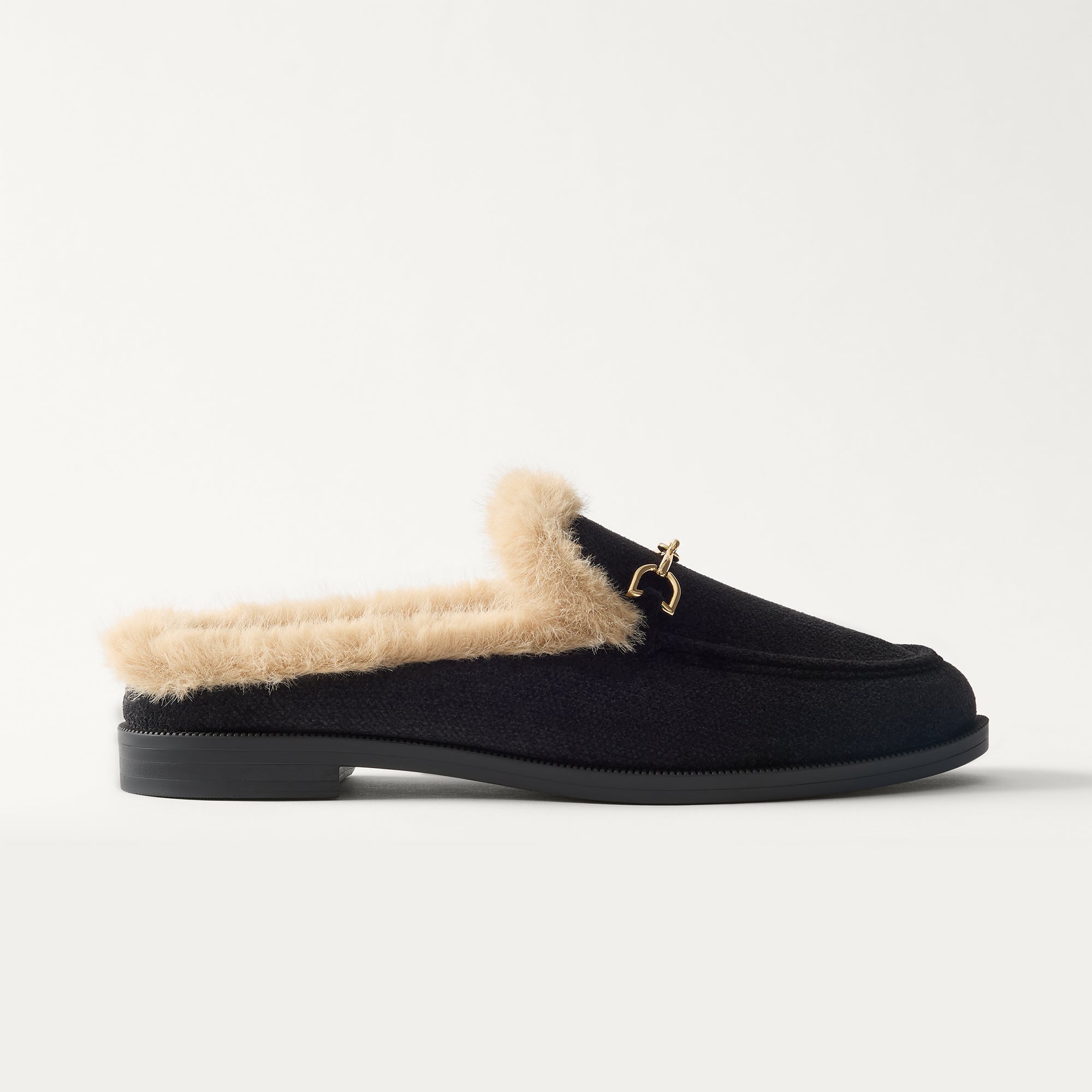 502_ReVelvetApresLoaferMule_RevelvetBlack_Side_6565.jpg