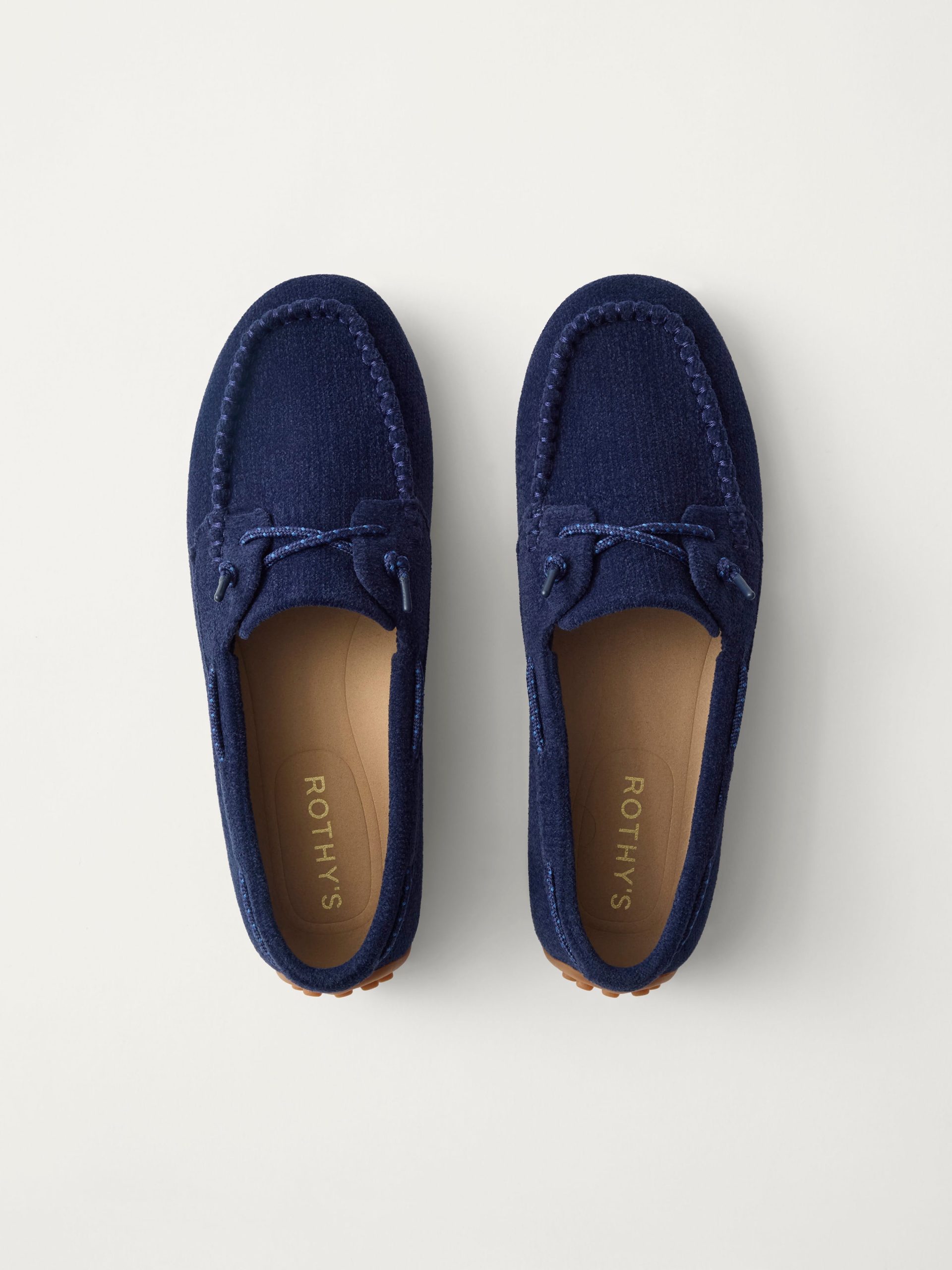 512_ReVelvetDriverMoc_ReVelvetNavy_PrimaryOverhead_8980_3x4_shop.jpg