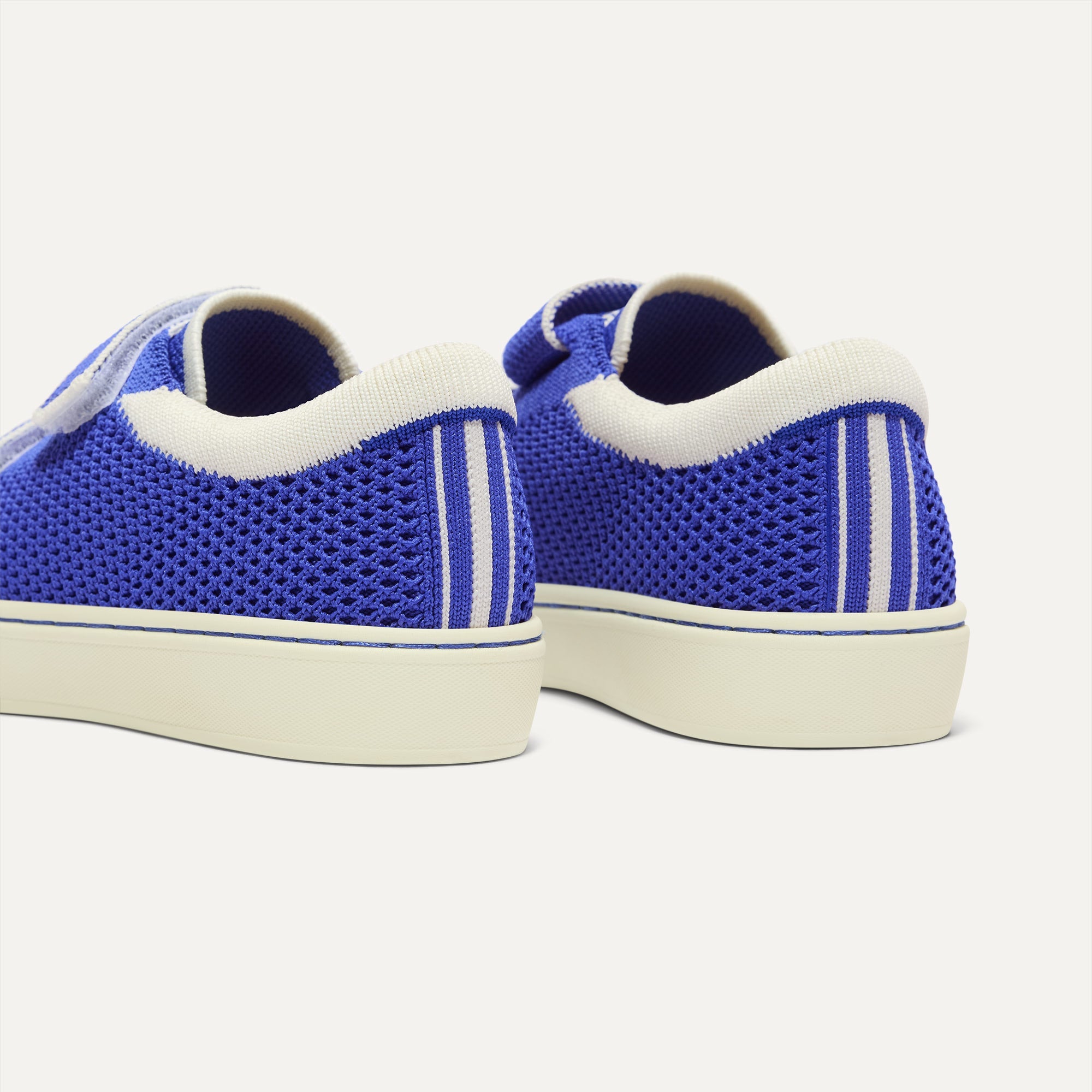 68_KidsStrapSneaker_BuoyOpen-Knit_Heel_1746.jpg